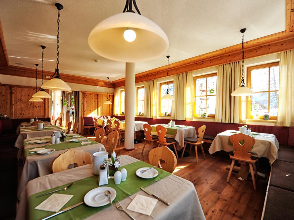 Hotel Roeck Garni Fiss Eksteriør billede