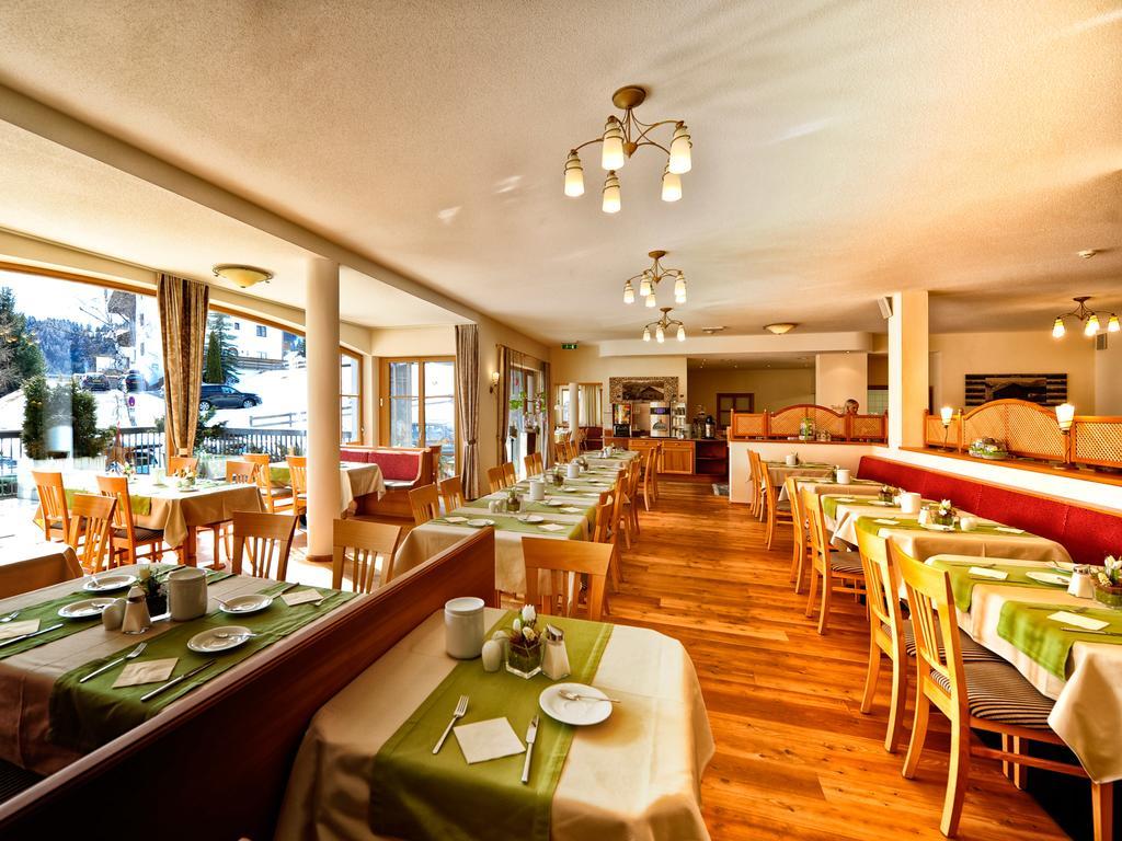 Hotel Roeck Garni Fiss Eksteriør billede